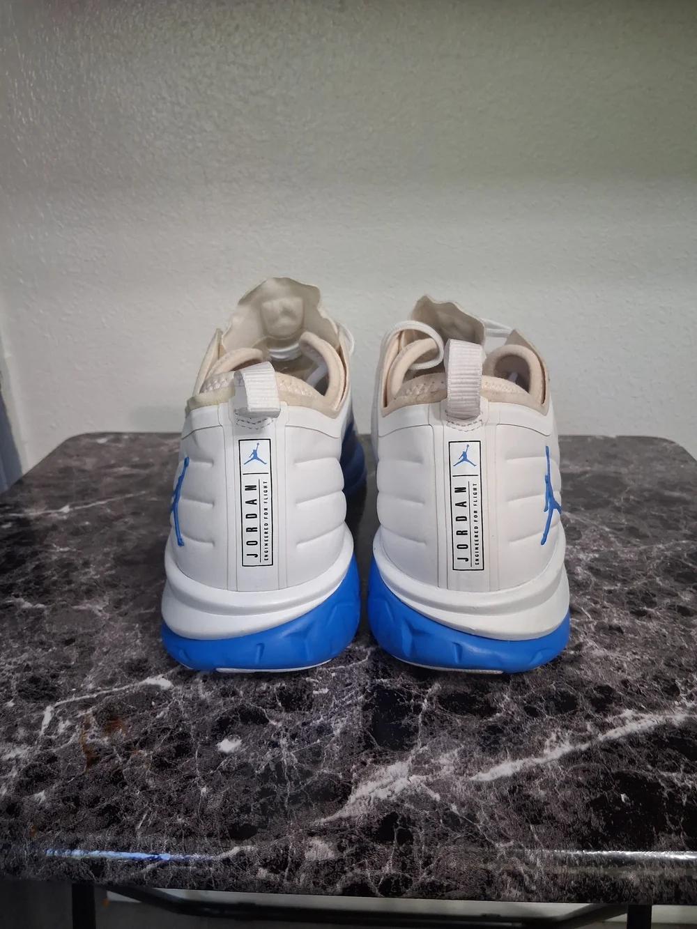 Jordan Men’s White & Blue Athletic Sneakers Size 8